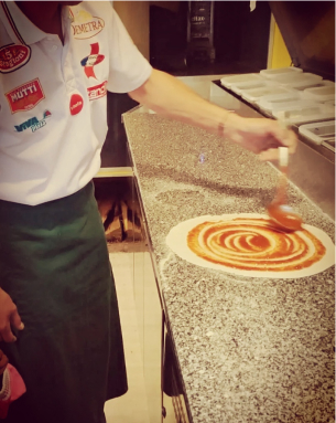 camion à pizza à Berry Bouy près de Bourges dans le Cher 18